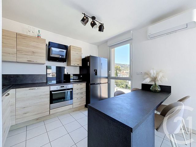 Appartement F3 à louer - 3 pièces - 59.06 m2 - MARSEILLE - 13009 - PROVENCE-ALPES-COTE-D-AZUR - Century 21 Can Transactions
