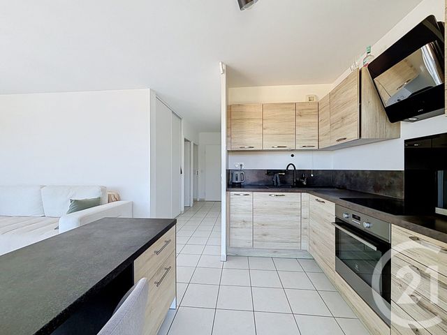Appartement F3 à louer - 3 pièces - 59.06 m2 - MARSEILLE - 13009 - PROVENCE-ALPES-COTE-D-AZUR - Century 21 Can Transactions