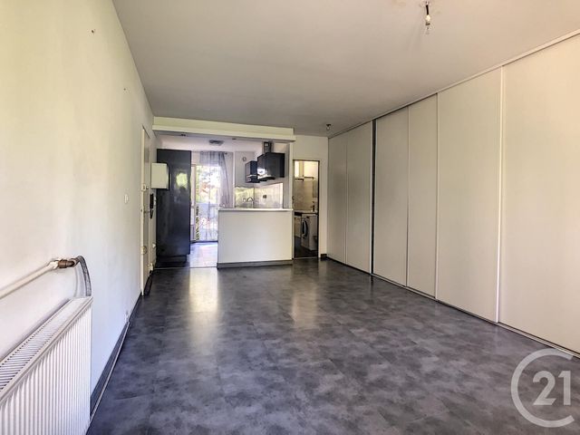 Appartement T1 à louer - 1 pièce - 36.49 m2 - MARSEILLE - 13008 - PROVENCE-ALPES-COTE-D-AZUR - Century 21 Can Transactions