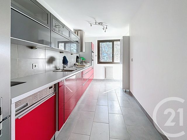 Appartement T3 à louer - 3 pièces - 70.4 m2 - MARSEILLE - 13008 - PROVENCE-ALPES-COTE-D-AZUR - Century 21 Can Transactions