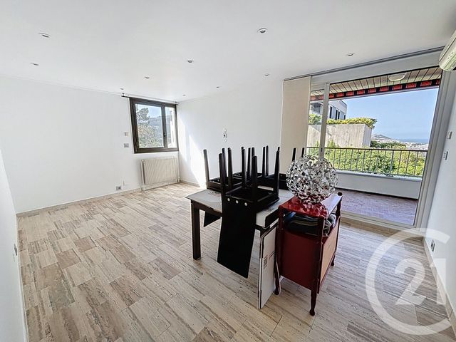 Appartement T3 à louer - 3 pièces - 70.4 m2 - MARSEILLE - 13008 - PROVENCE-ALPES-COTE-D-AZUR - Century 21 Can Transactions