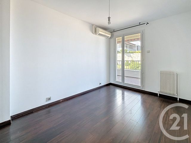 Appartement T3 à louer - 3 pièces - 70.4 m2 - MARSEILLE - 13008 - PROVENCE-ALPES-COTE-D-AZUR - Century 21 Can Transactions