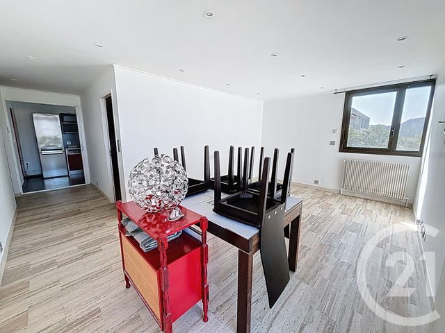 Appartement T3 à louer - 3 pièces - 70.4 m2 - MARSEILLE - 13008 - PROVENCE-ALPES-COTE-D-AZUR - Century 21 Can Transactions