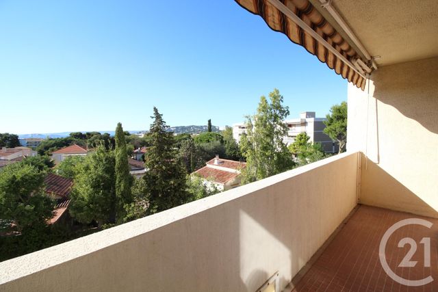 Appartement Studio à louer - 1 pièce - 33.09 m2 - MARSEILLE - 13008 - PROVENCE-ALPES-COTE-D-AZUR - Century 21 Can Transactions