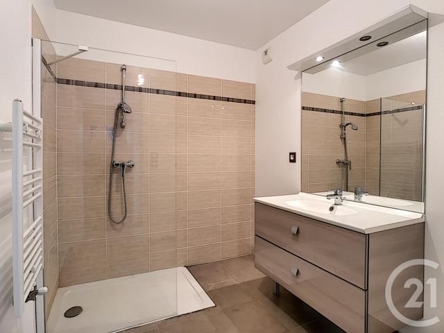 Appartement T2 à louer - 2 pièces - 39.69 m2 - MARSEILLE - 13005 - PROVENCE-ALPES-COTE-D-AZUR - Century 21 Can Transactions