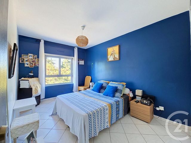 Appartement T3 à vendre - 3 pièces - 65.15 m2 - MARSEILLE - 13008 - PROVENCE-ALPES-COTE-D-AZUR - Century 21 Can Transactions