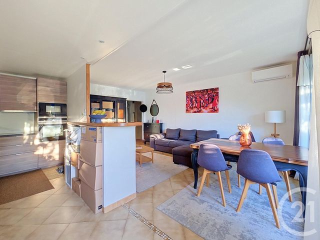 Appartement T3 à vendre - 3 pièces - 65.15 m2 - MARSEILLE - 13008 - PROVENCE-ALPES-COTE-D-AZUR - Century 21 Can Transactions