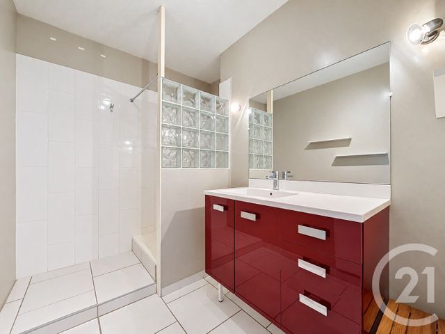 Appartement T3 à vendre - 3 pièces - 69.02 m2 - MARSEILLE - 13009 - PROVENCE-ALPES-COTE-D-AZUR - Century 21 Can Transactions