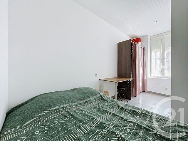 Appartement à louer - 2 pièces - 24.15 m2 - MARSEILLE - 13008 - PROVENCE-ALPES-COTE-D-AZUR - Century 21 Can Transactions