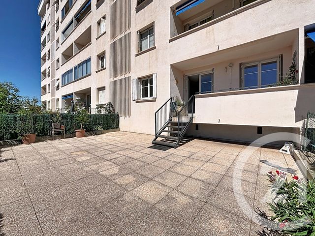 Appartement à louer - 2 pièces - 57.12 m2 - MARSEILLE - 13009 - PROVENCE-ALPES-COTE-D-AZUR - Century 21 Can Transactions