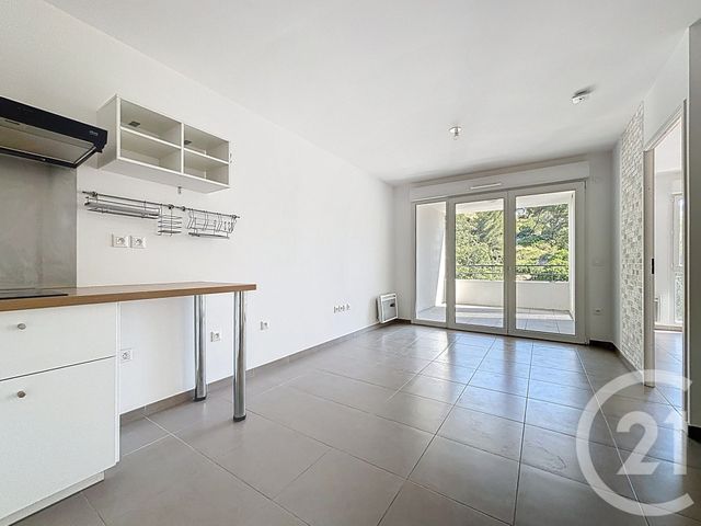 Appartement à louer - 2 pièces - 35.47 m2 - MARSEILLE - 13009 - PROVENCE-ALPES-COTE-D-AZUR - Century 21 Can Transactions