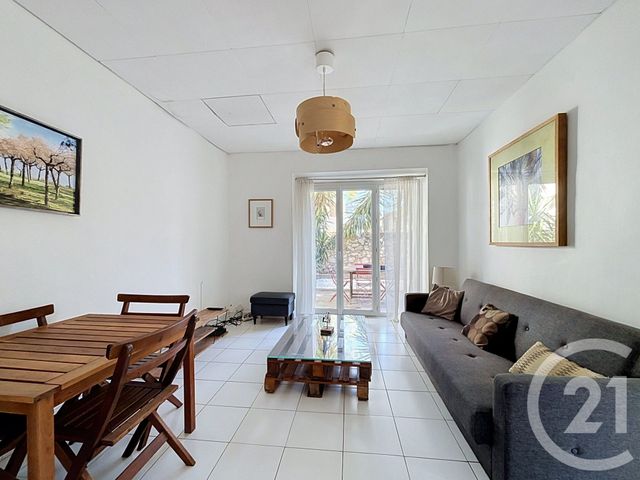 Appartement à louer - 3 pièces - 45.93 m2 - MARSEILLE - 13008 - PROVENCE-ALPES-COTE-D-AZUR - Century 21 Can Transactions