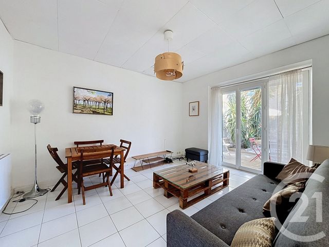 Appartement à louer - 3 pièces - 45.93 m2 - MARSEILLE - 13008 - PROVENCE-ALPES-COTE-D-AZUR - Century 21 Can Transactions