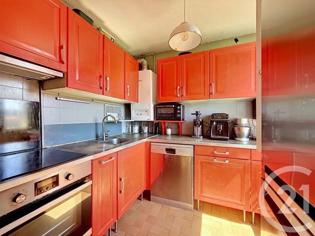Appartement F4 à vendre - 4 pièces - 68.2 m2 - MARSEILLE - 13009 - PROVENCE-ALPES-COTE-D-AZUR - Century 21 Can Transactions