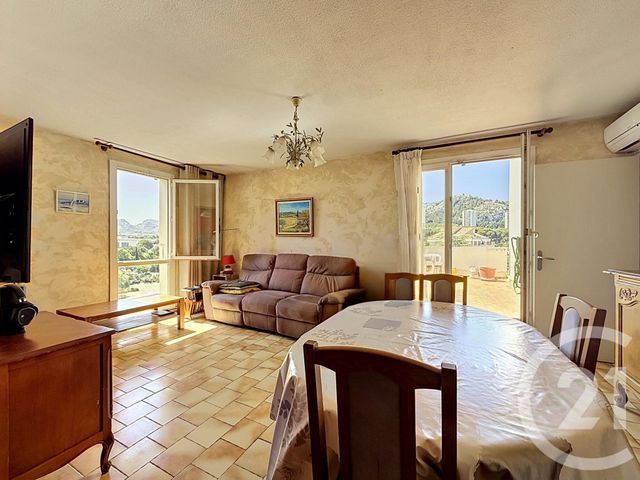Appartement F4 à vendre - 4 pièces - 68.2 m2 - MARSEILLE - 13009 - PROVENCE-ALPES-COTE-D-AZUR - Century 21 Can Transactions